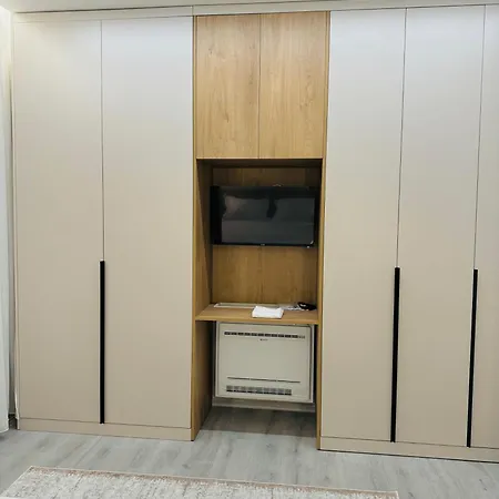 بيت ضيافة Center Hideaway *
